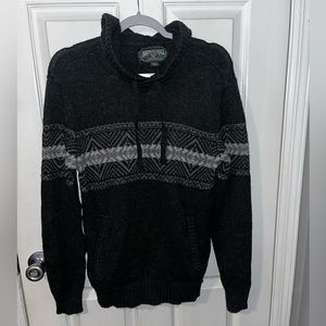 American Eagle hooded sweater